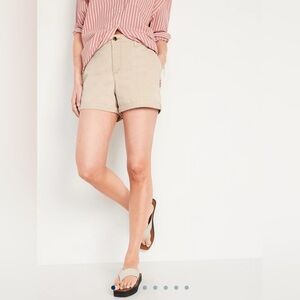 A- Old navy “perfect 5” shorts” beige size 16